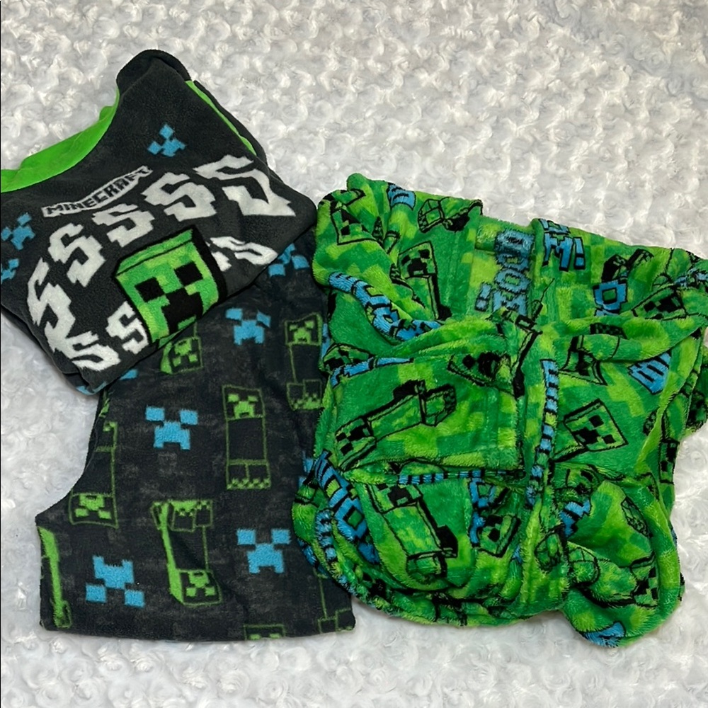 Minecraft Green and Black Pajama Set